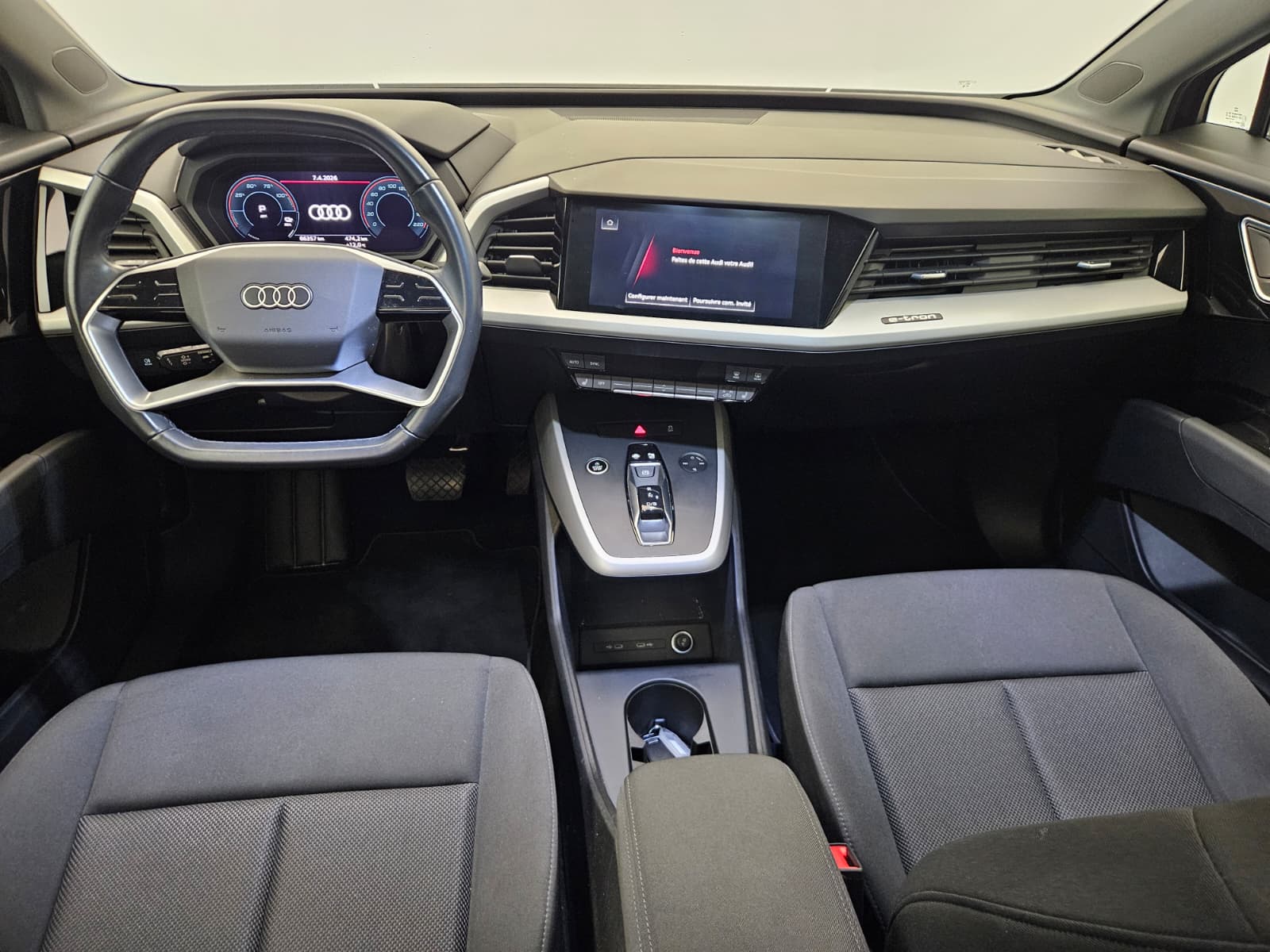 AUDI Q4 e-tron 50 quattro-image-9