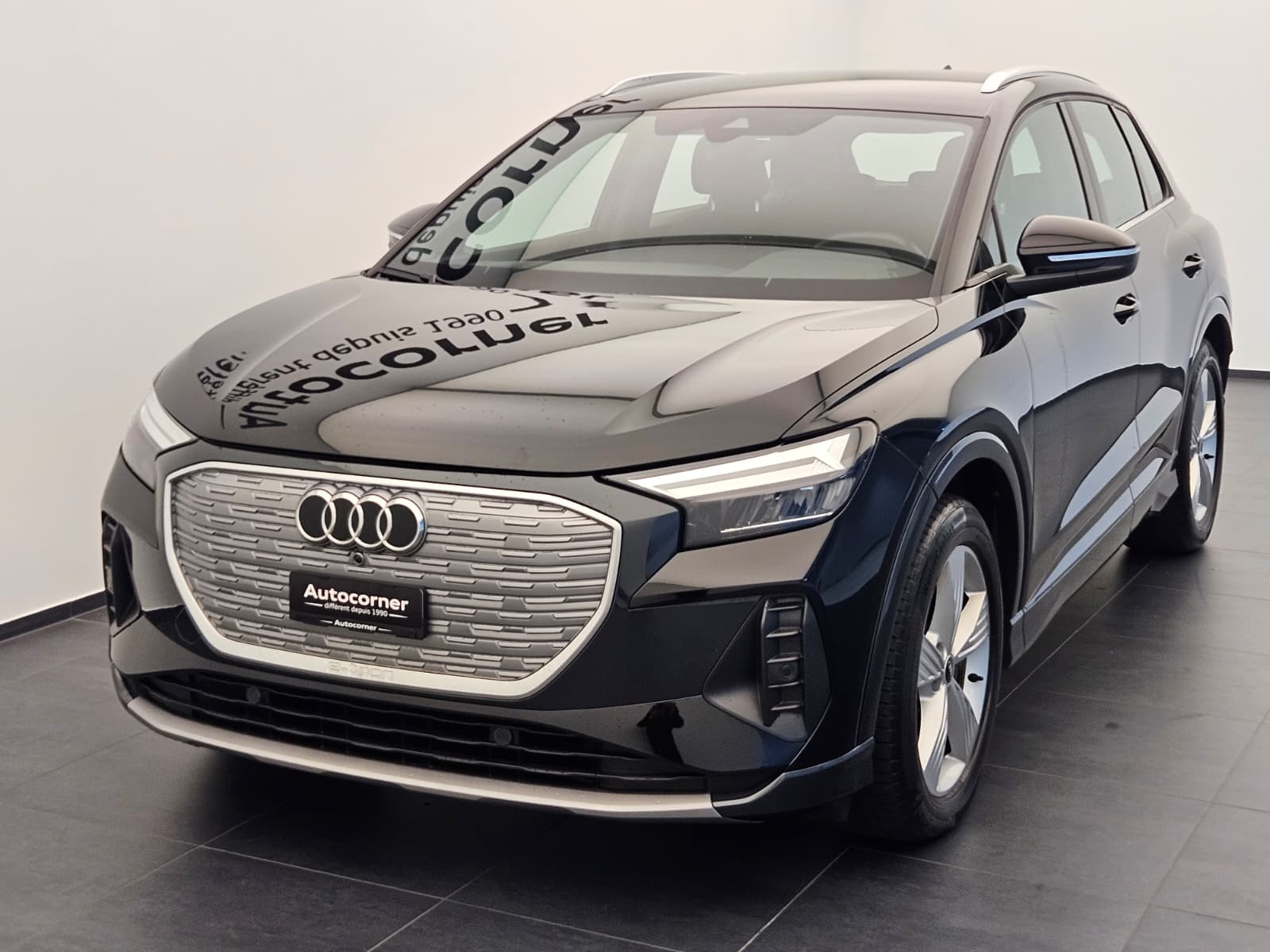 AUDI Q4 e-tron 50 quattro-image-2