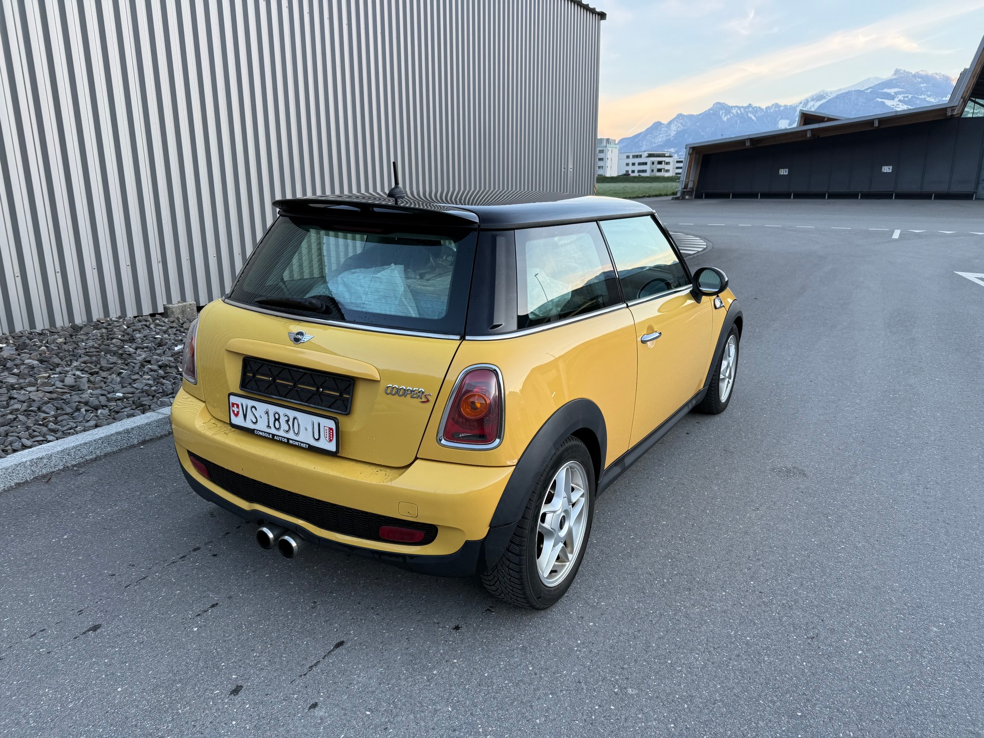 MINI Cooper S-image-6
