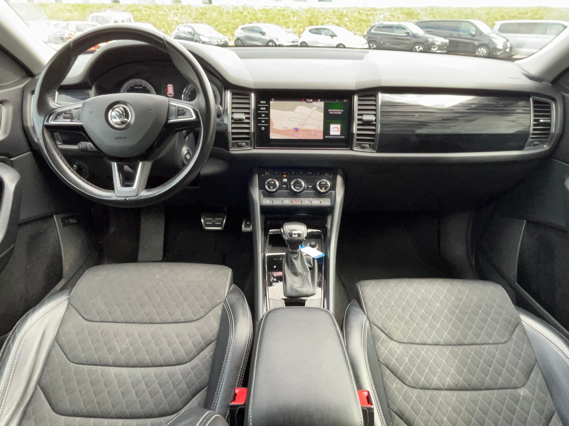 SKODA Kodiaq 2.0 TDI CR Style 4x4 DSG+++7-PLÄTZER+++-image-6