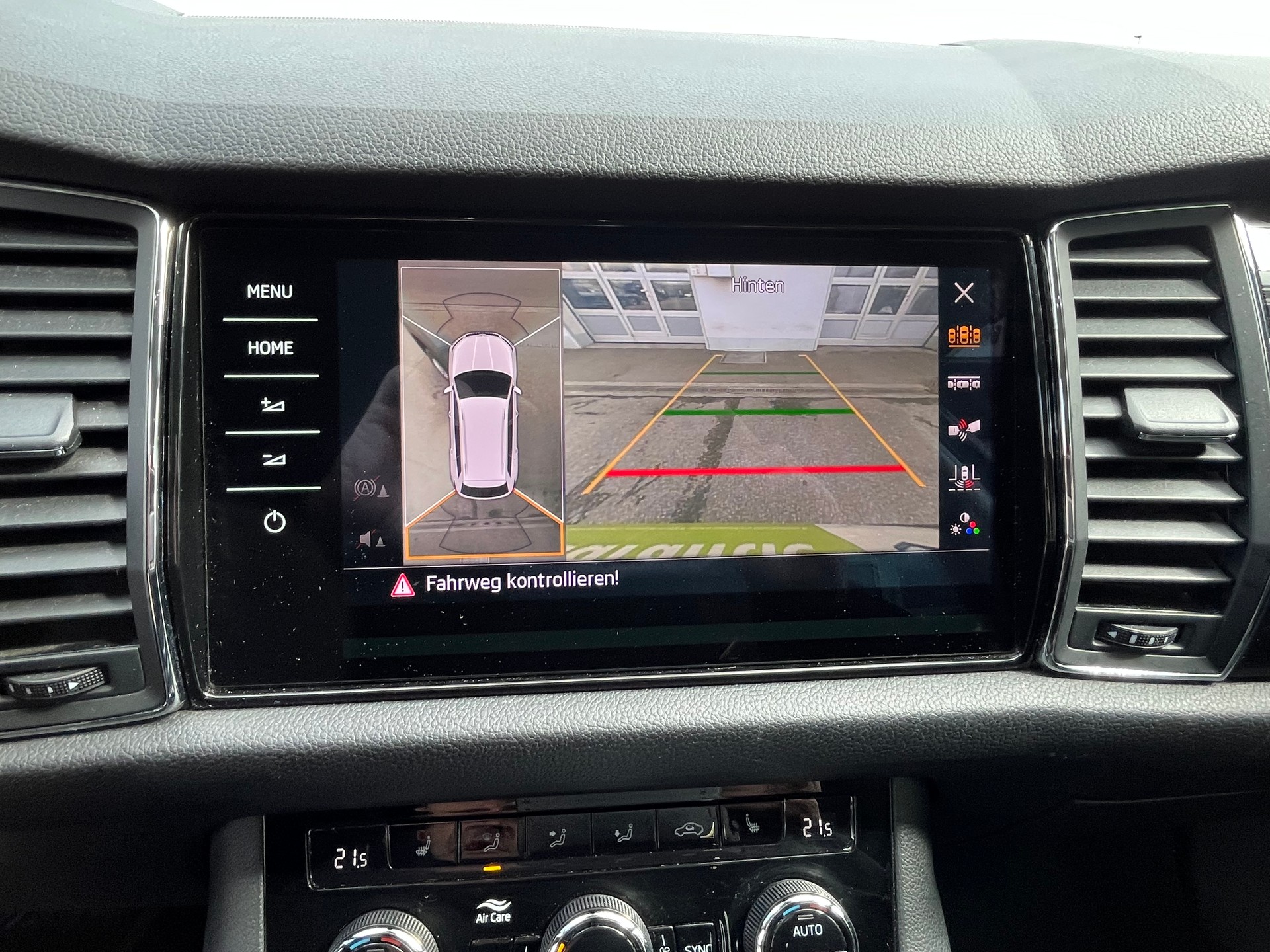 SKODA Kodiaq 2.0 TDI CR Style 4x4 DSG+++7-PLÄTZER+++-image-7
