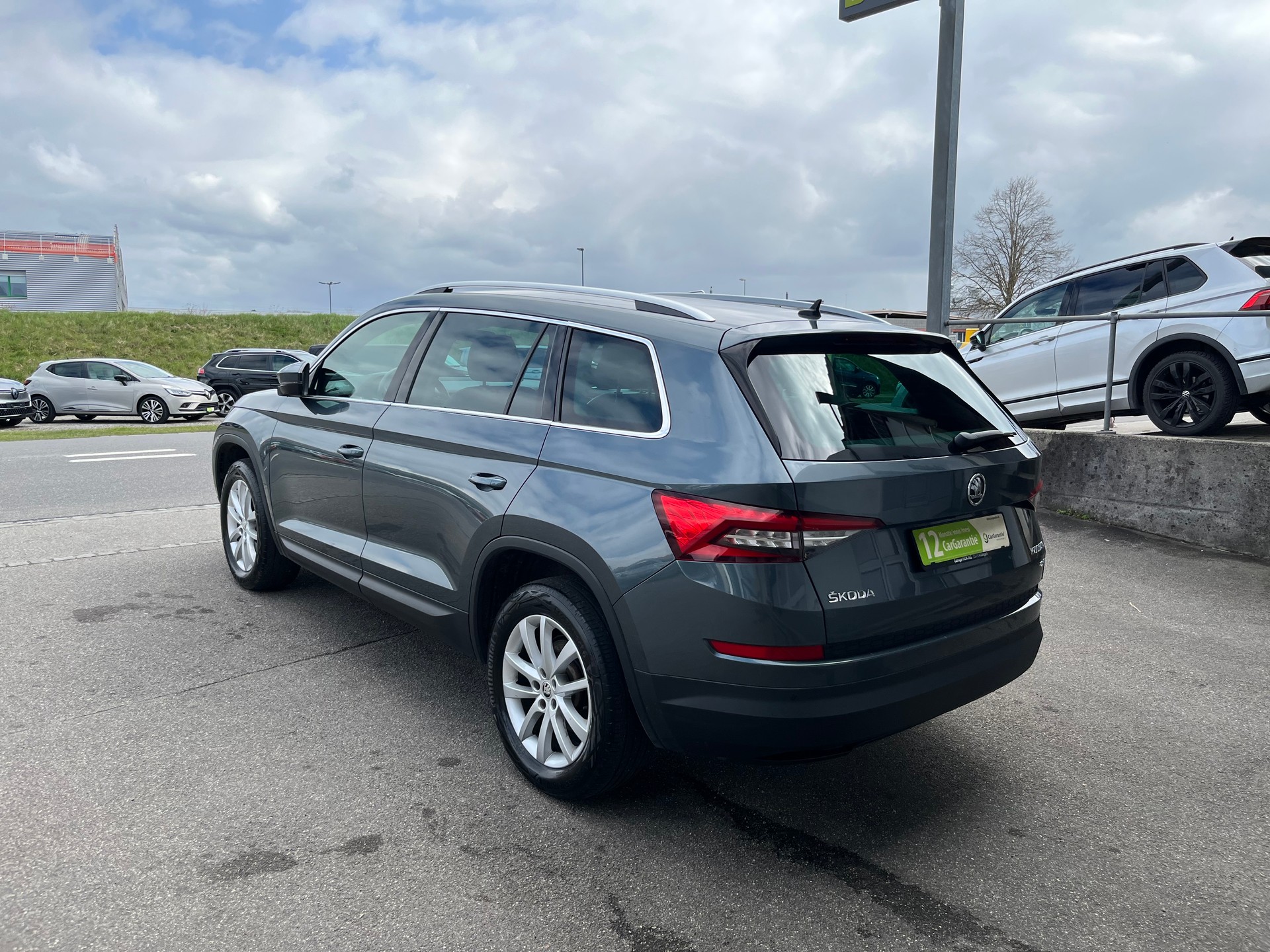 SKODA Kodiaq 2.0 TDI CR Style 4x4 DSG+++7-PLÄTZER+++-image-1