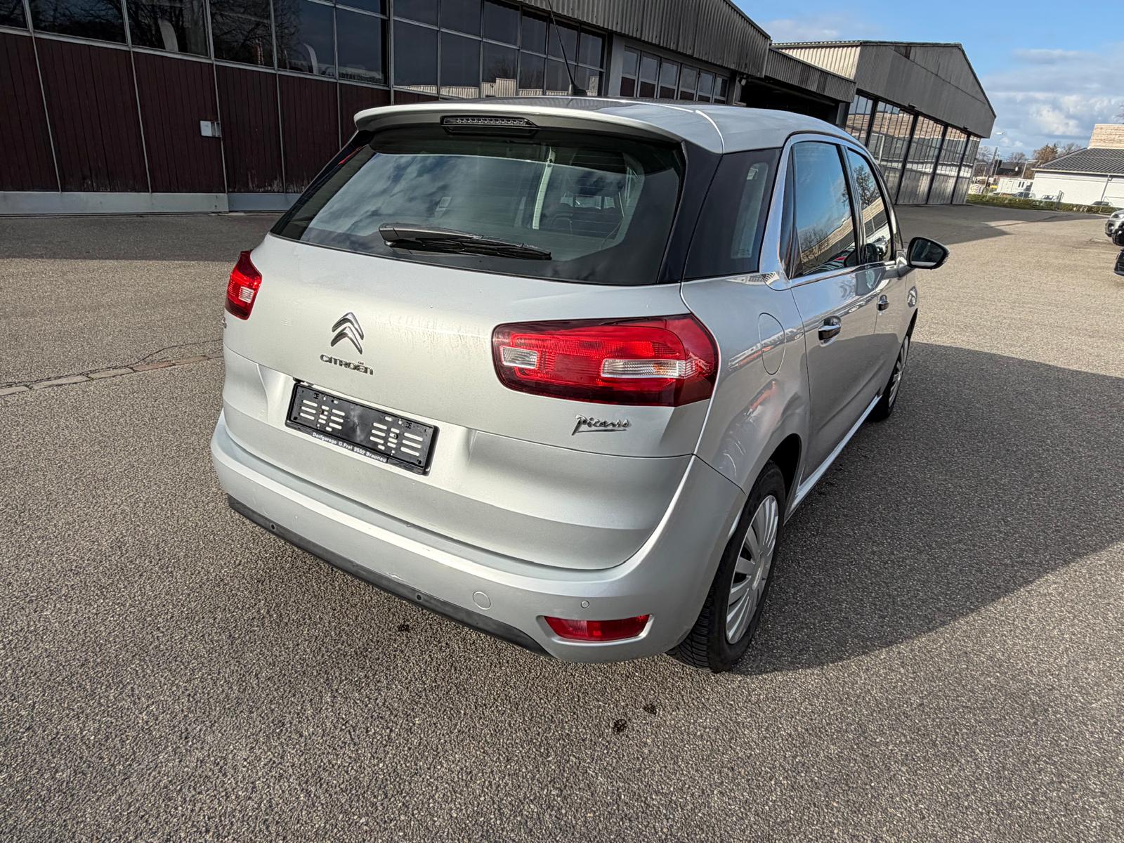 CITROEN C4 1.6 e-HDi Séduction-image-3