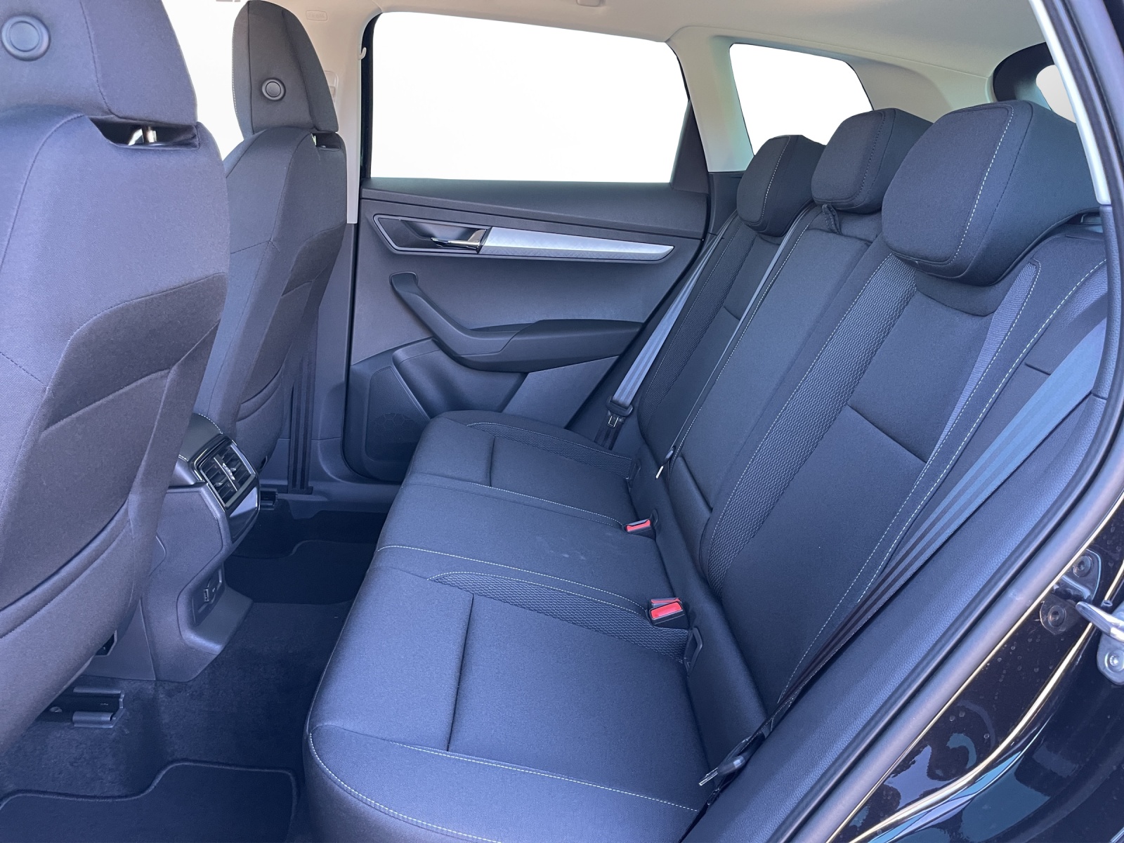 SKODA Karoq 1.5 TSI Selection-image-13
