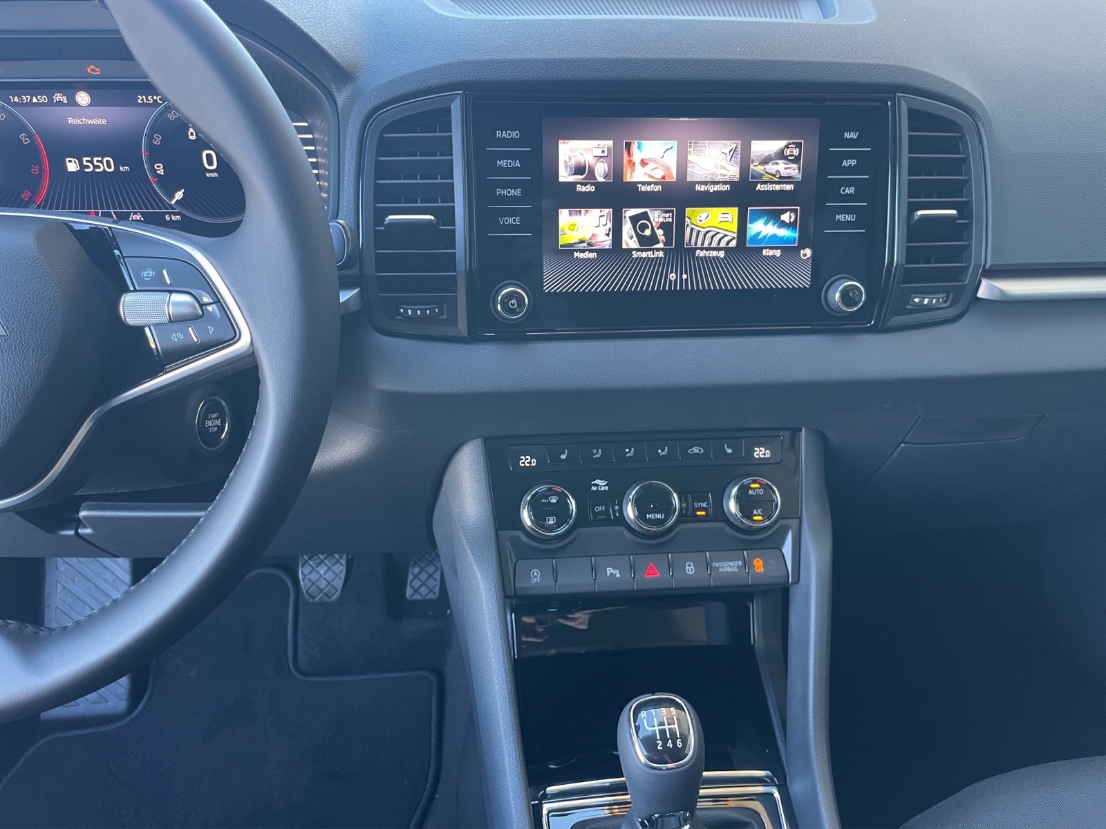 SKODA Karoq 1.5 TSI Selection-image-10
