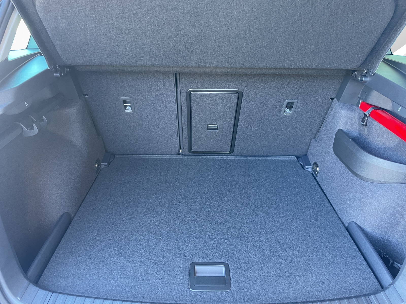 SKODA Karoq 1.5 TSI Selection-image-14