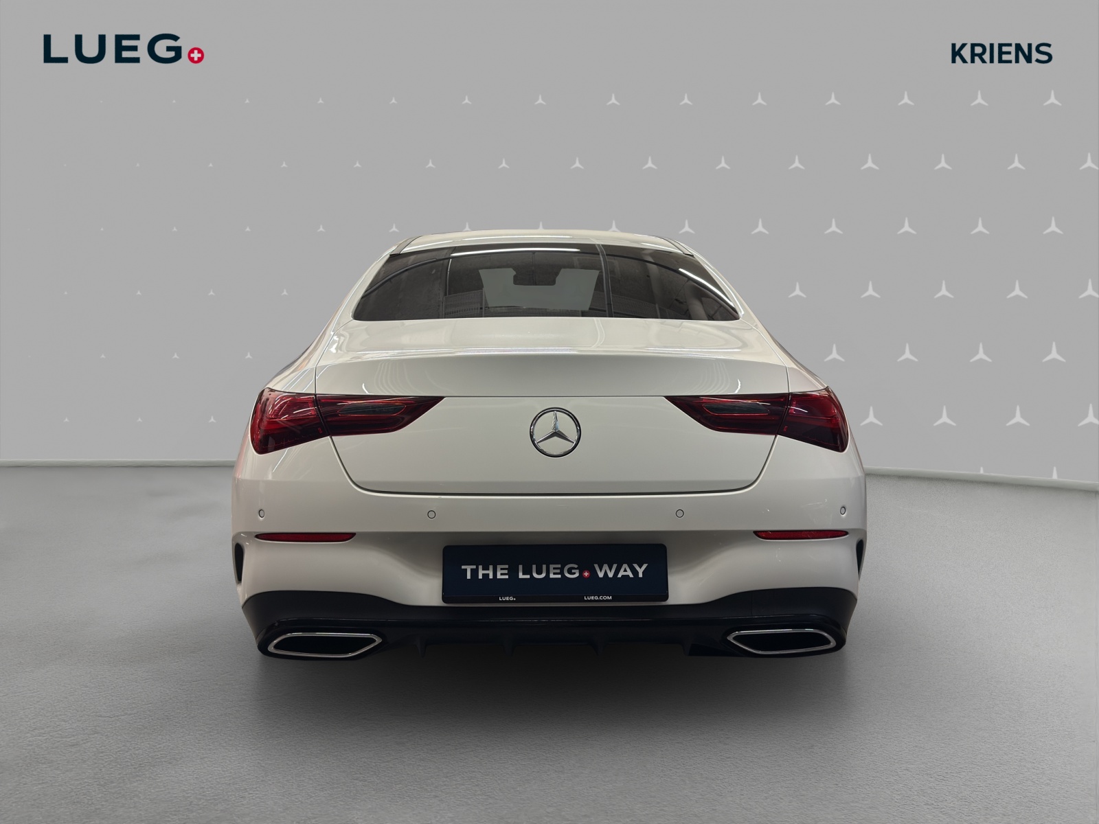 MERCEDES-BENZ CLA 220 4M - AMG / Rückfahrkamera / Ambiente-Licht-image-3