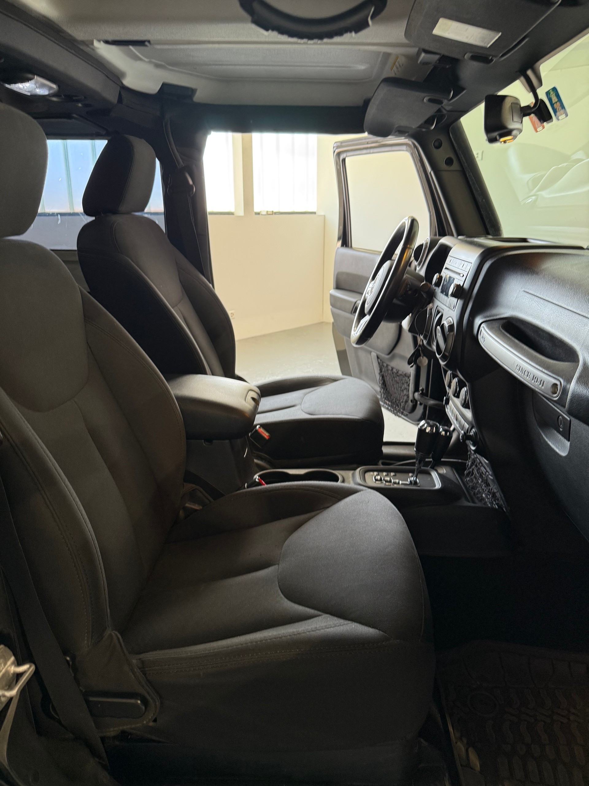 JEEP Wrangler 2.8 CRD Freedom Automatic Hardtop und Softtop-image-10