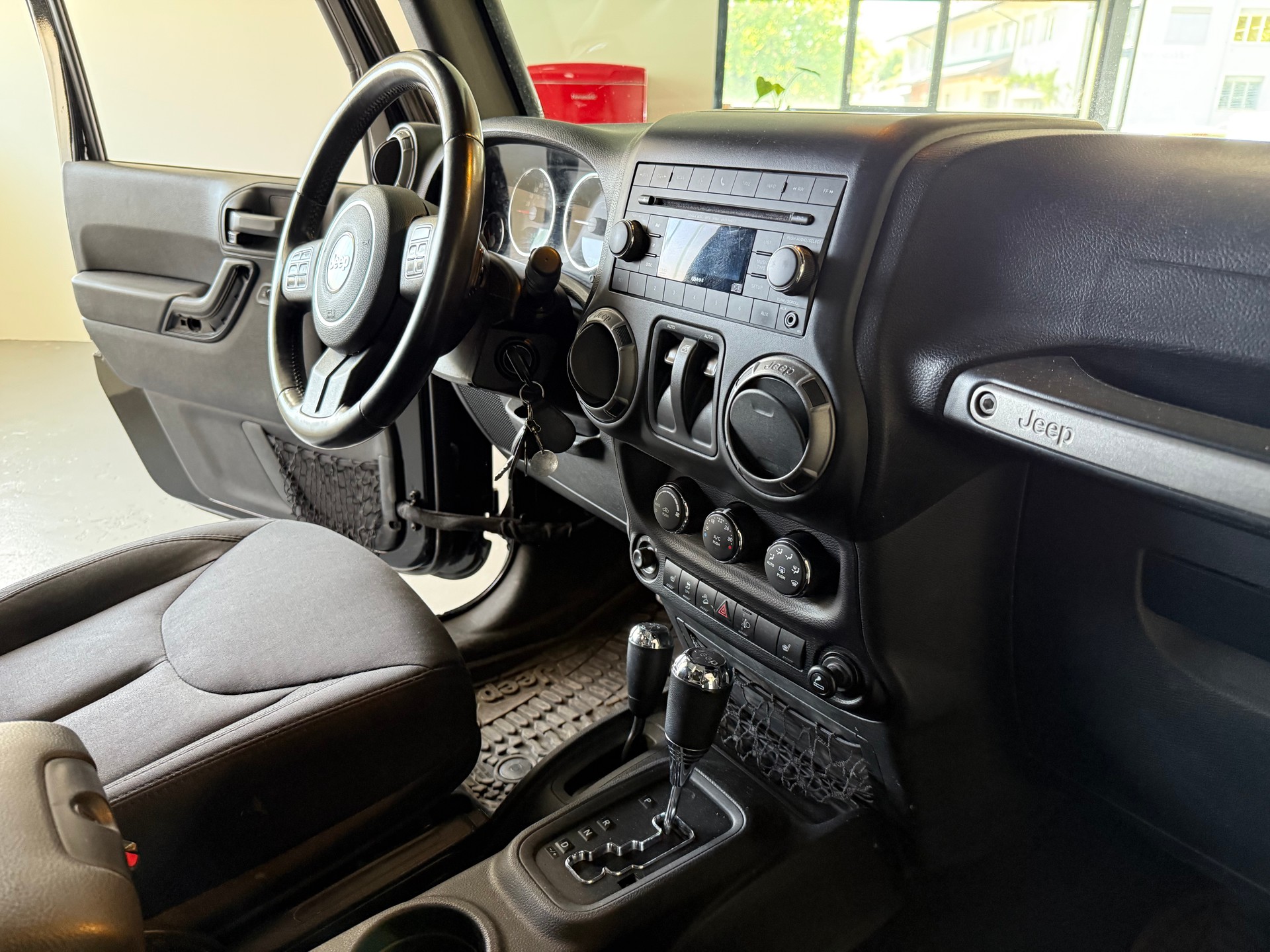 JEEP Wrangler 2.8 CRD Freedom Automatic Hardtop und Softtop-image-11