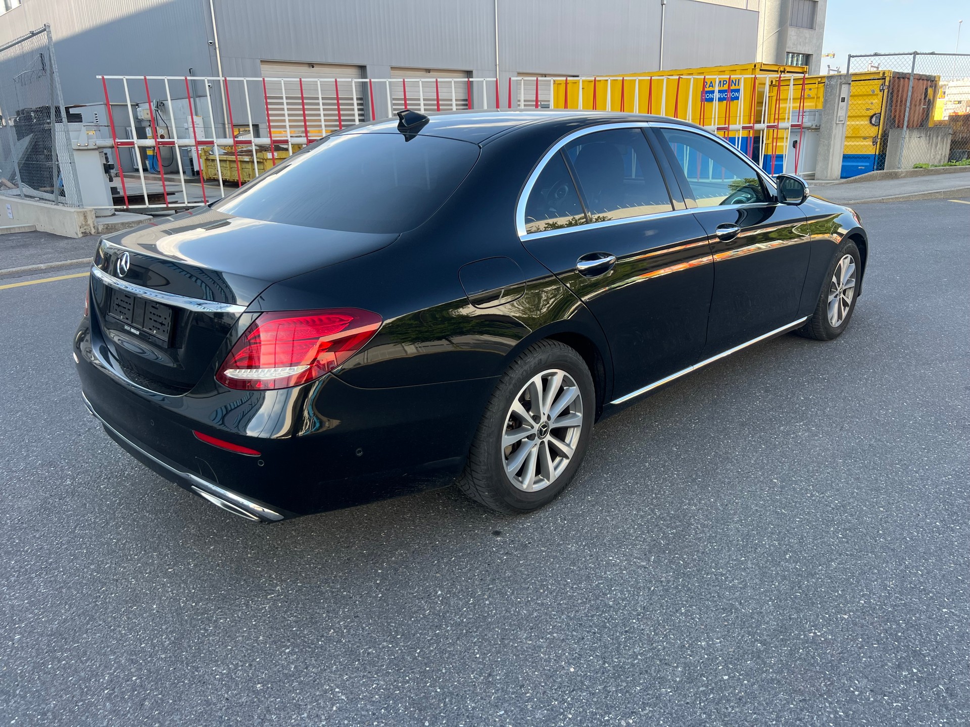 MERCEDES-BENZ E 200 Avantgarde 9G-Tronic-image-5