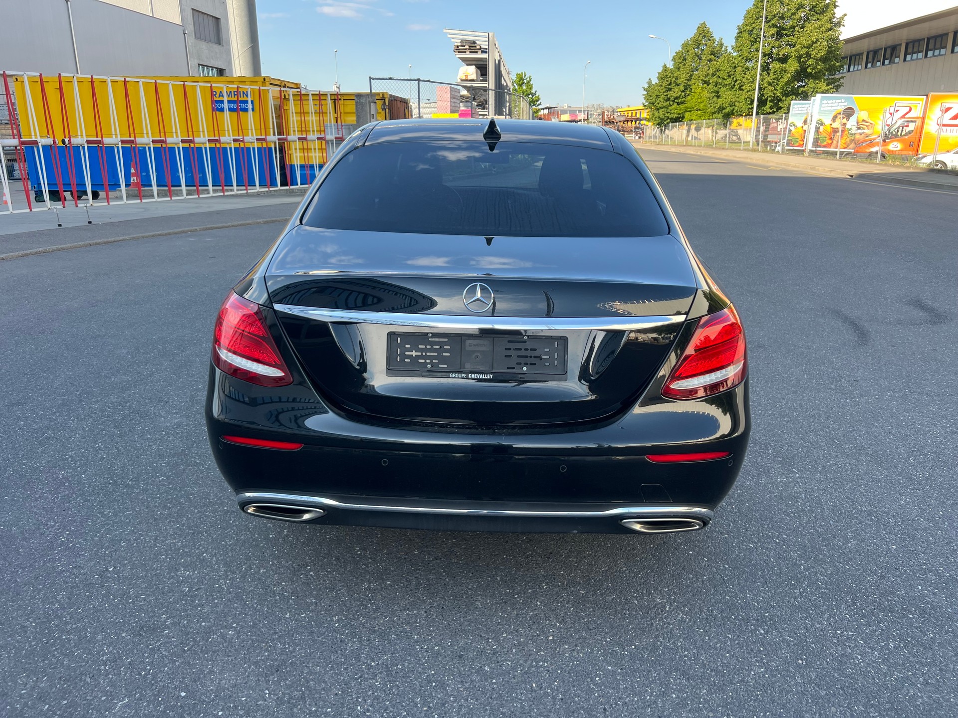 MERCEDES-BENZ E 200 Avantgarde 9G-Tronic-image-4