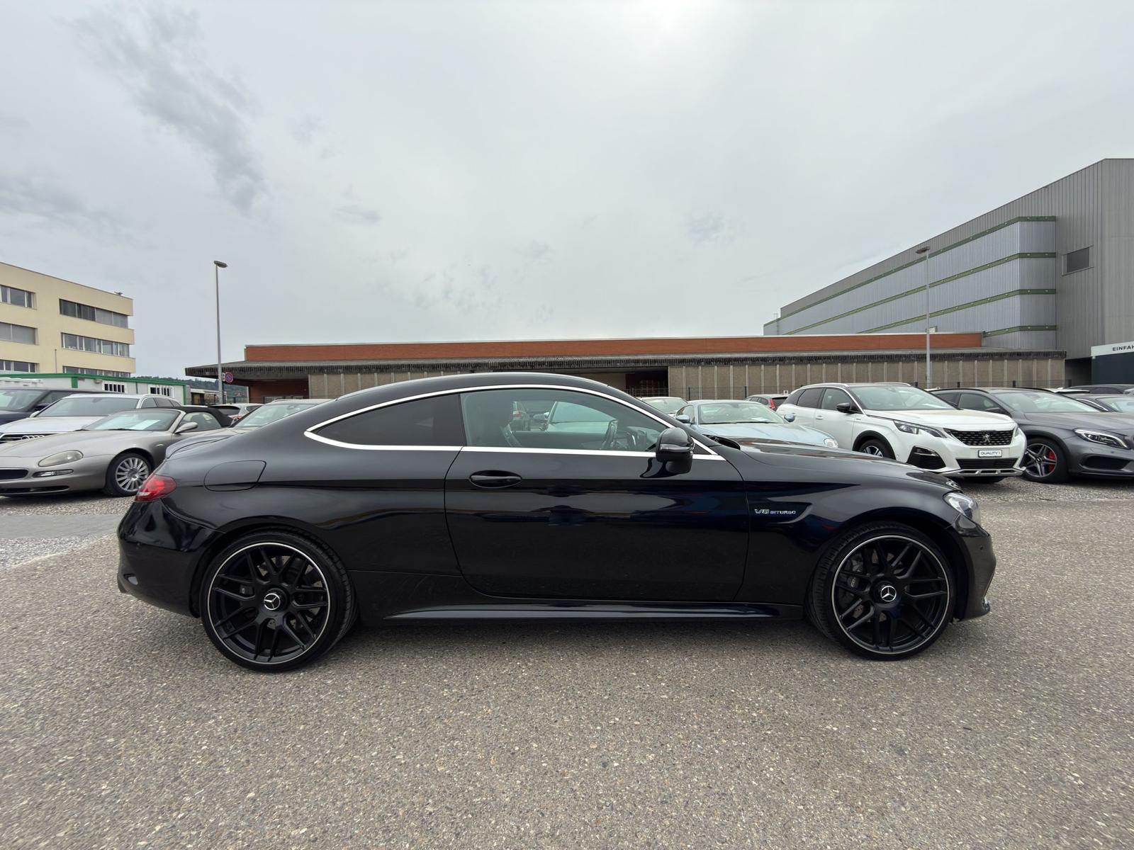 MERCEDES-BENZ C 63 AMG Coupé-image-7