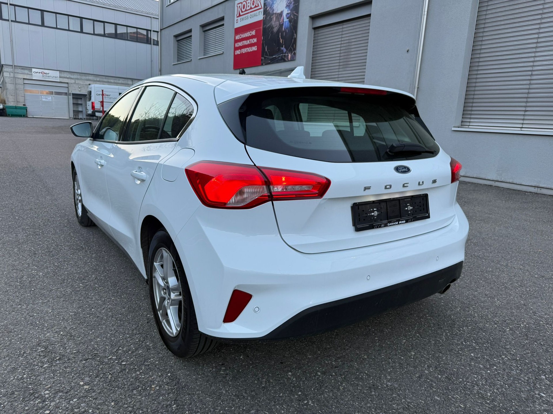 FORD Focus 1.0 SCTi Trend+-image-2