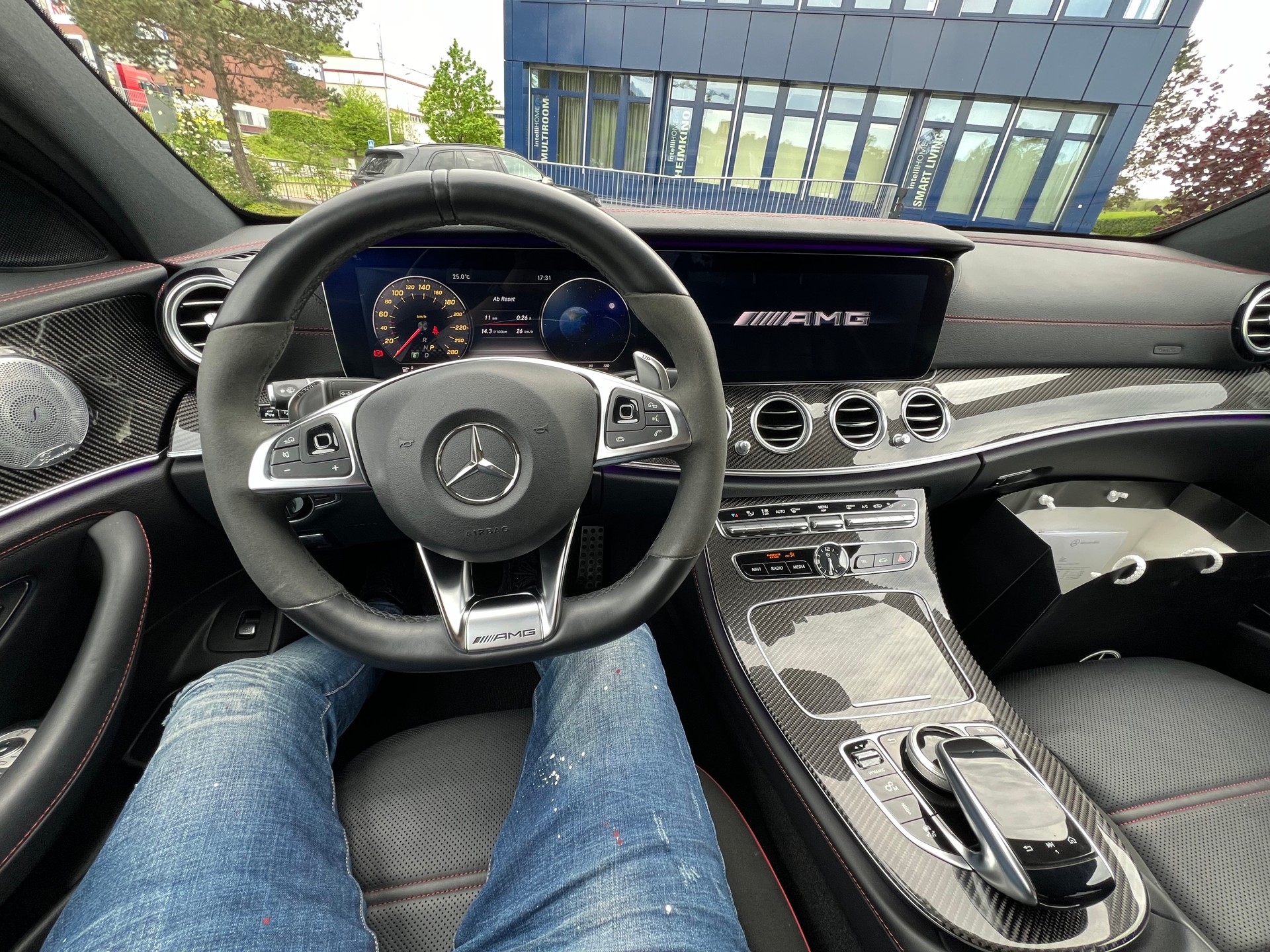 MERCEDES-BENZ E 43 AMG 4matic-image-5