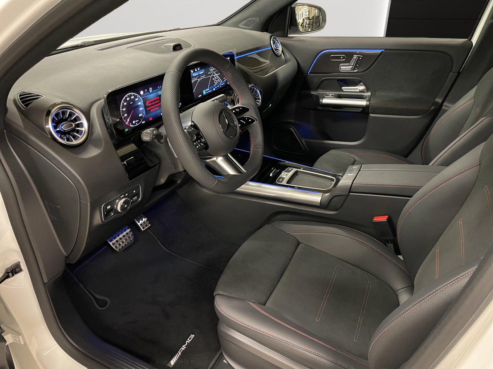 Image MERCEDES-BENZ GLA-200 GLA 200 Night Star 7G-DCT