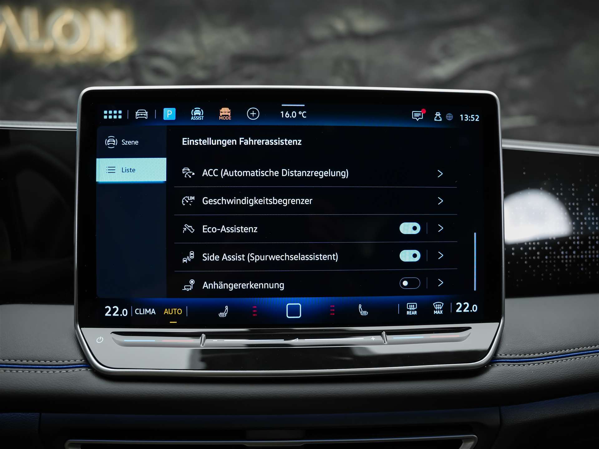 VW Tiguan 2.0 TSI R-Line DSG 4motion *Panorama*Massage*Matrix LED*-image-37