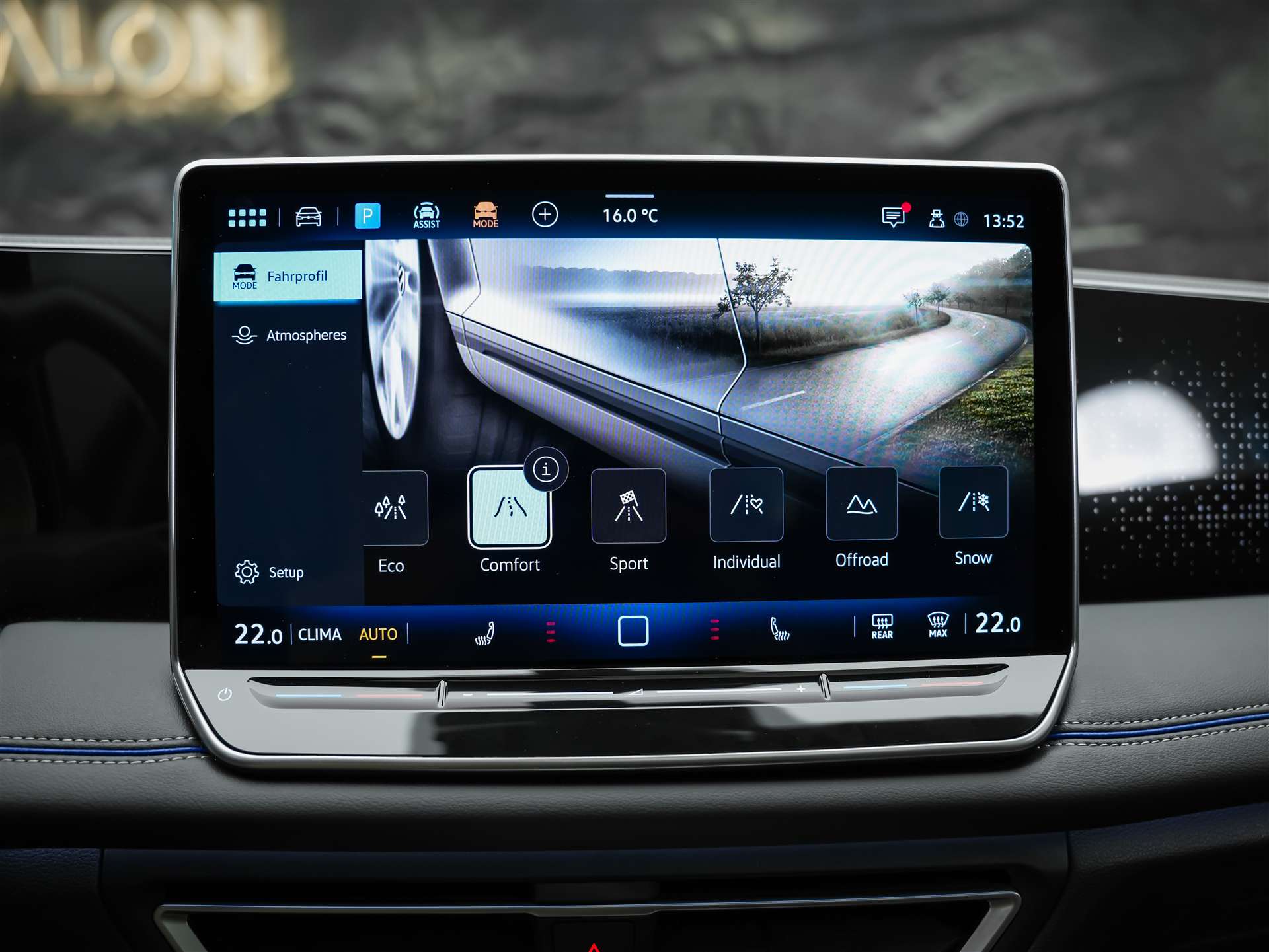 VW Tiguan 2.0 TSI R-Line DSG 4motion *Panorama*Massage*Matrix LED*-image-38