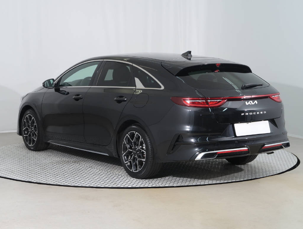 KIA ProCeed 1.5 T-GDi GT-Line-image-4