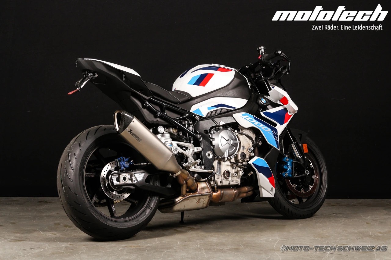 BMW M 1000 R-showroom-element-1