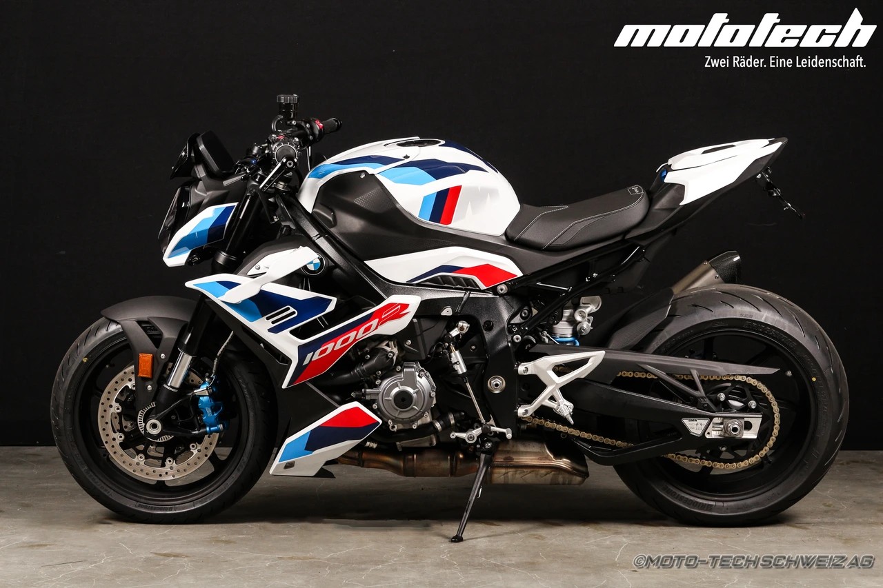 BMW M 1000 R-showroom-element-3