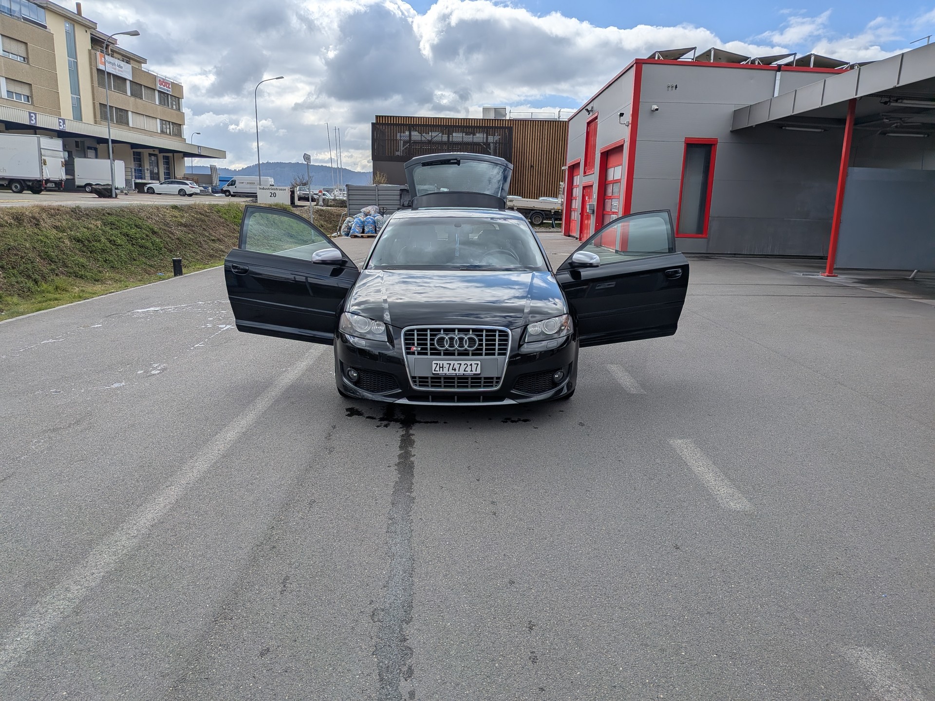 AUDI 2.0 T FSI Ambition quattro-image-0