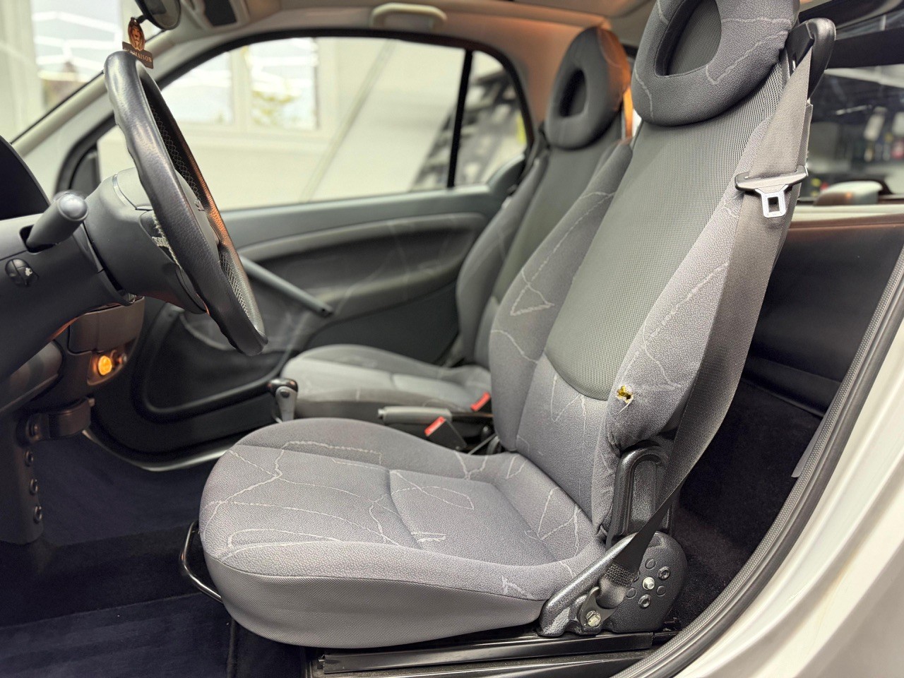 SMART fortwo | Aus 1. Hand | Nur 58'000KM | Frisch ab MFK | Glasdach | Klima-image-15