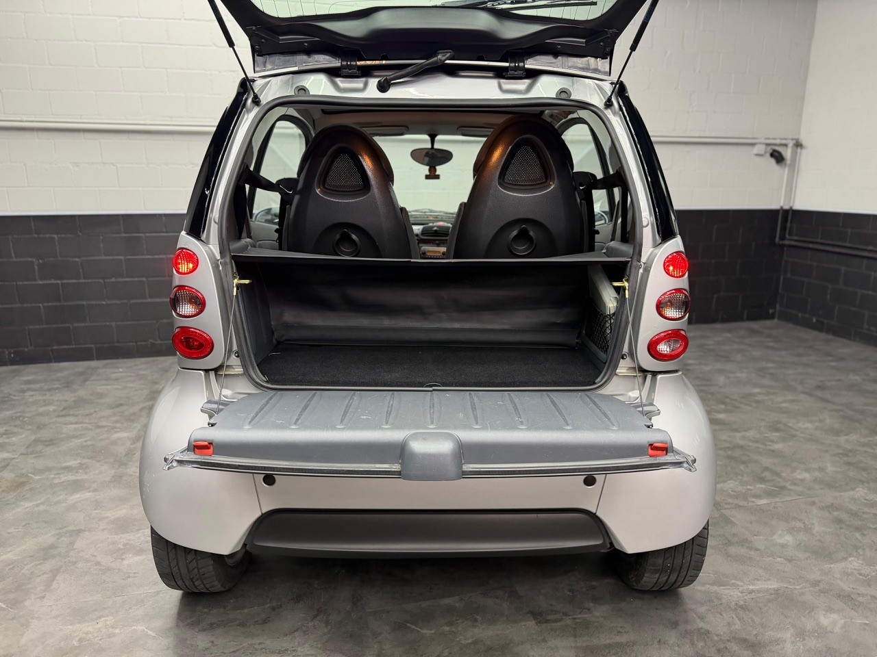 SMART fortwo | Aus 1. Hand | Nur 58'000KM | Frisch ab MFK | Glasdach | Klima-image-16