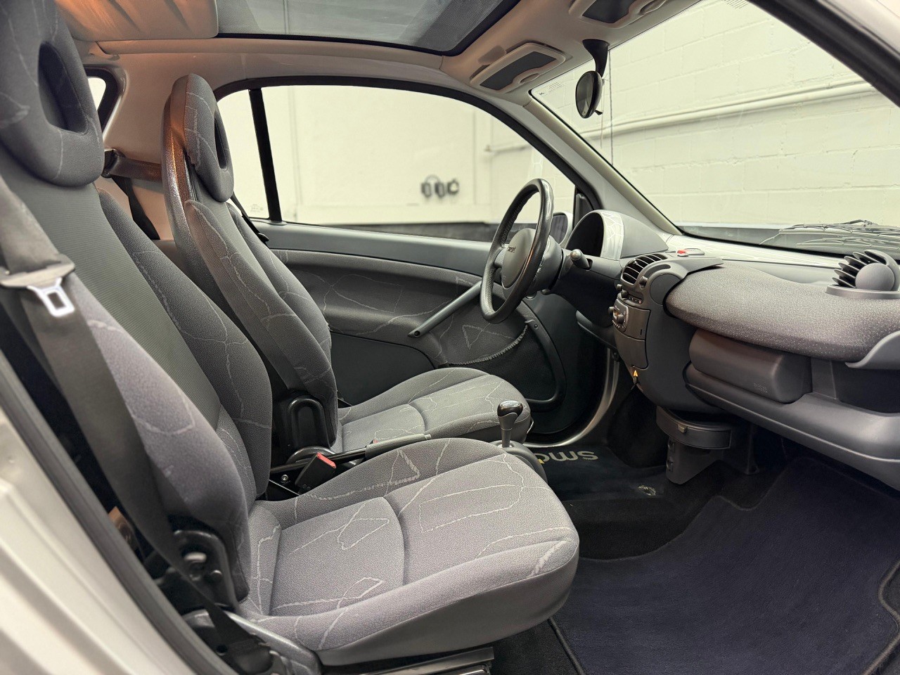 SMART fortwo | Aus 1. Hand | Nur 58'000KM | Frisch ab MFK | Glasdach | Klima-image-19