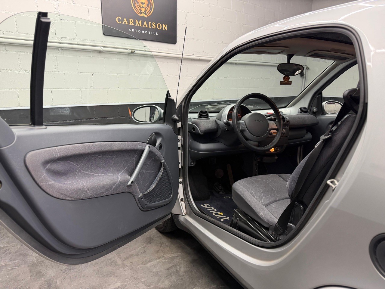 SMART fortwo | Aus 1. Hand | Nur 58'000KM | Frisch ab MFK | Glasdach | Klima-image-11
