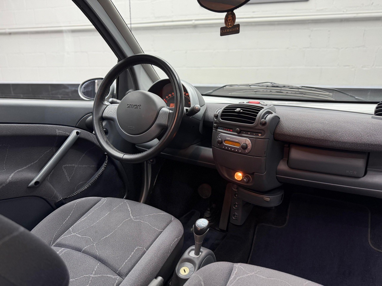 SMART fortwo | Aus 1. Hand | Nur 58'000KM | Frisch ab MFK | Glasdach | Klima-image-13