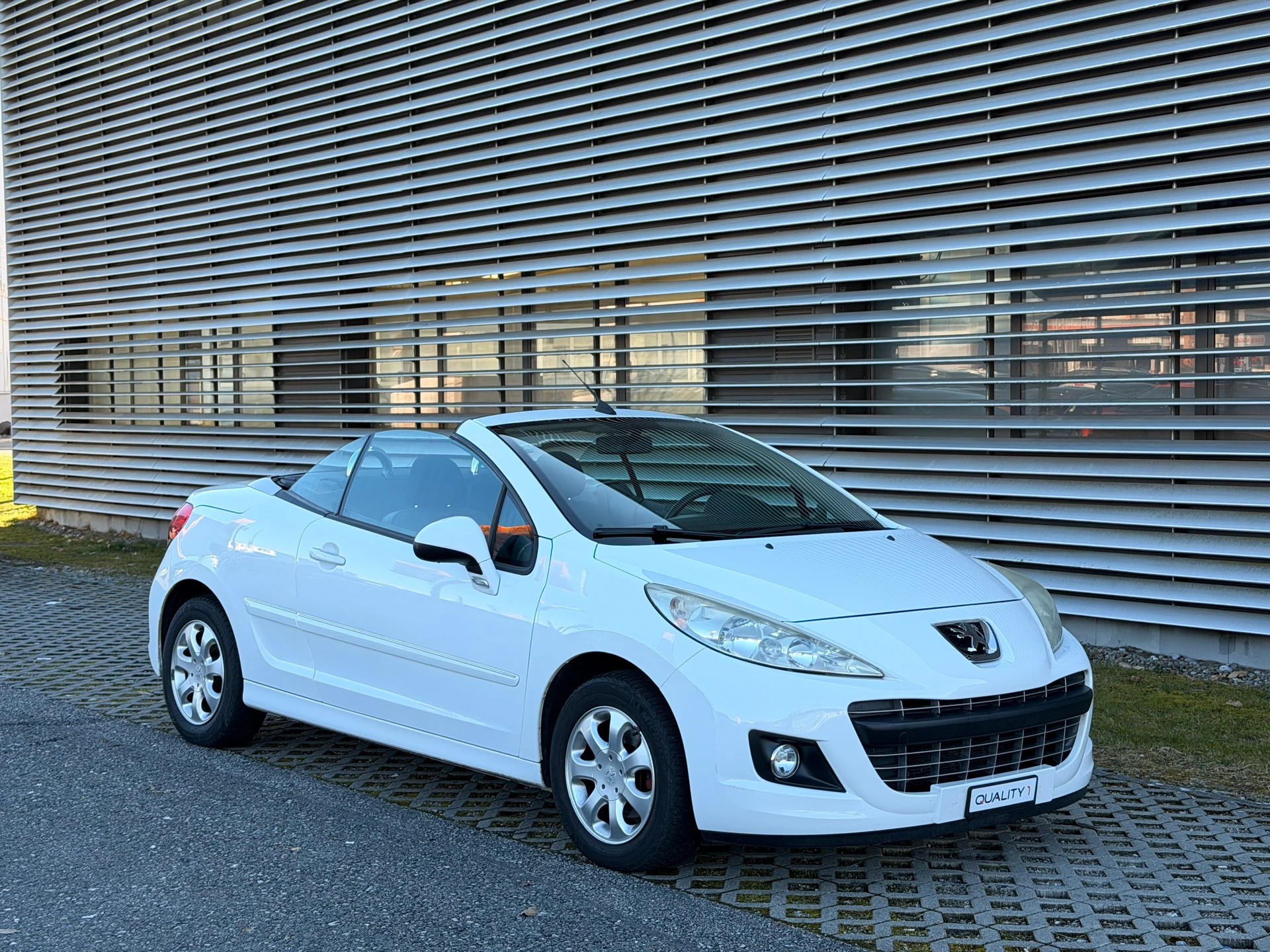 PEUGEOT 207 CC 1.6 16V Sport Automatic-image-3