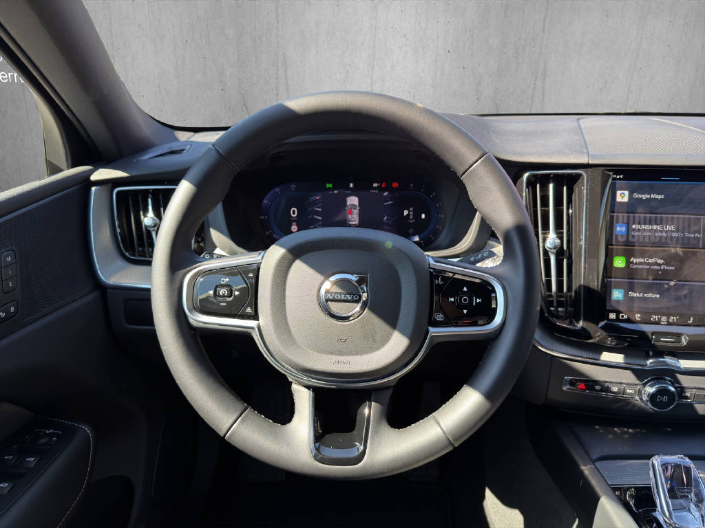 VOLVO XC60 2.0 B5 MH Plus Dark AWD-image-9
