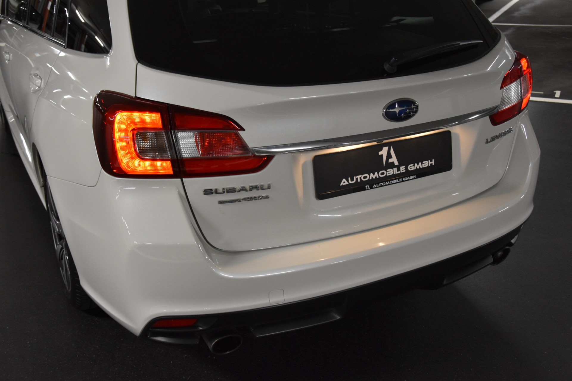 SUBARU Levorg 1.6DIT Advantage AWD Lineartronic-image-6