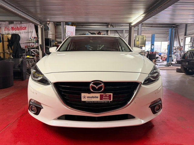 MAZDA 3 2.0 16V Revolution-image-14