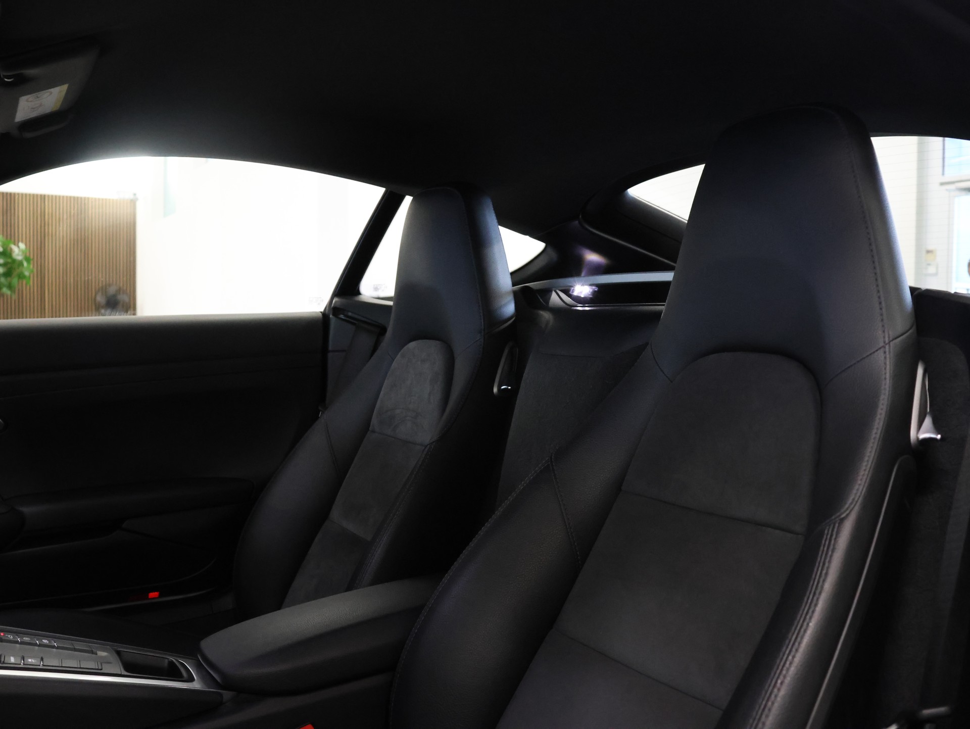 PORSCHE 718 Cayman 2.0 PDK *Bose* *Sportabgassanlage* *Rückfahrkamera*-image-17