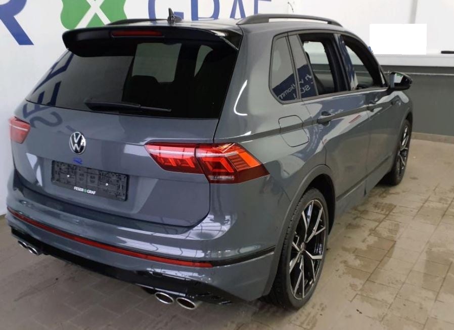 VW Tiguan 2.0TSI R 4Motion DSG-image-1