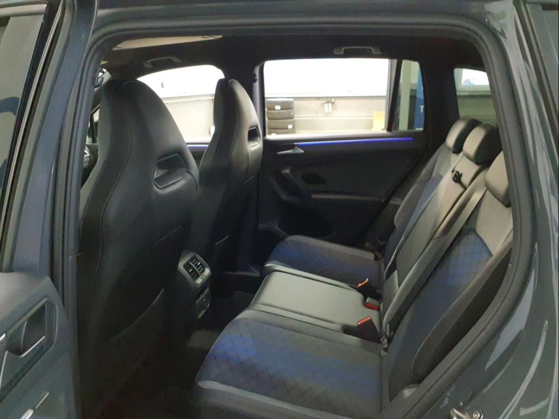 VW Tiguan 2.0TSI R 4Motion DSG-image-5