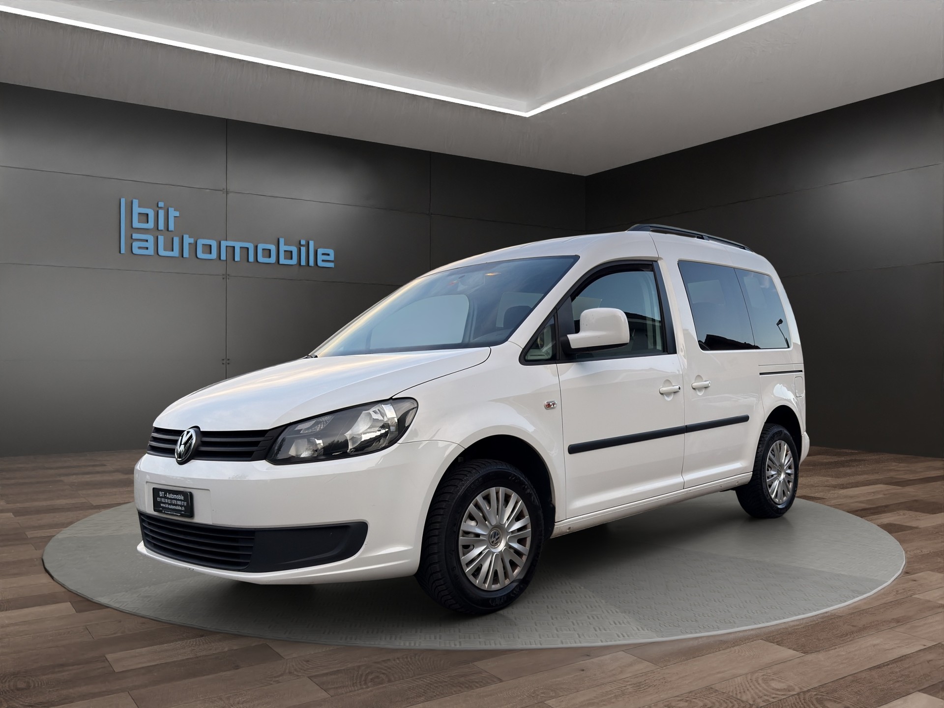VW Caddy 1.6 TDI Blue Motion Technology Trendline DSG-image-0