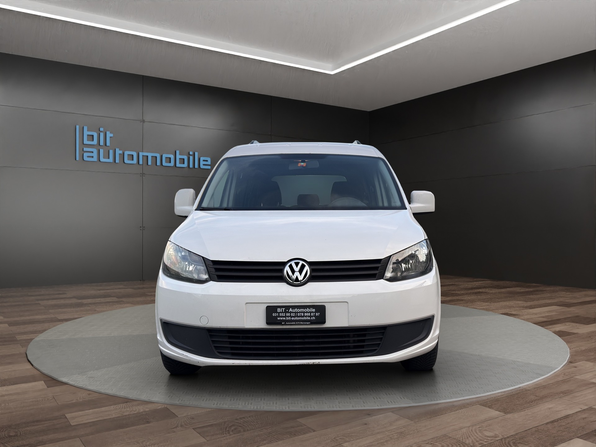 VW Caddy 1.6 TDI Blue Motion Technology Trendline DSG-image-1