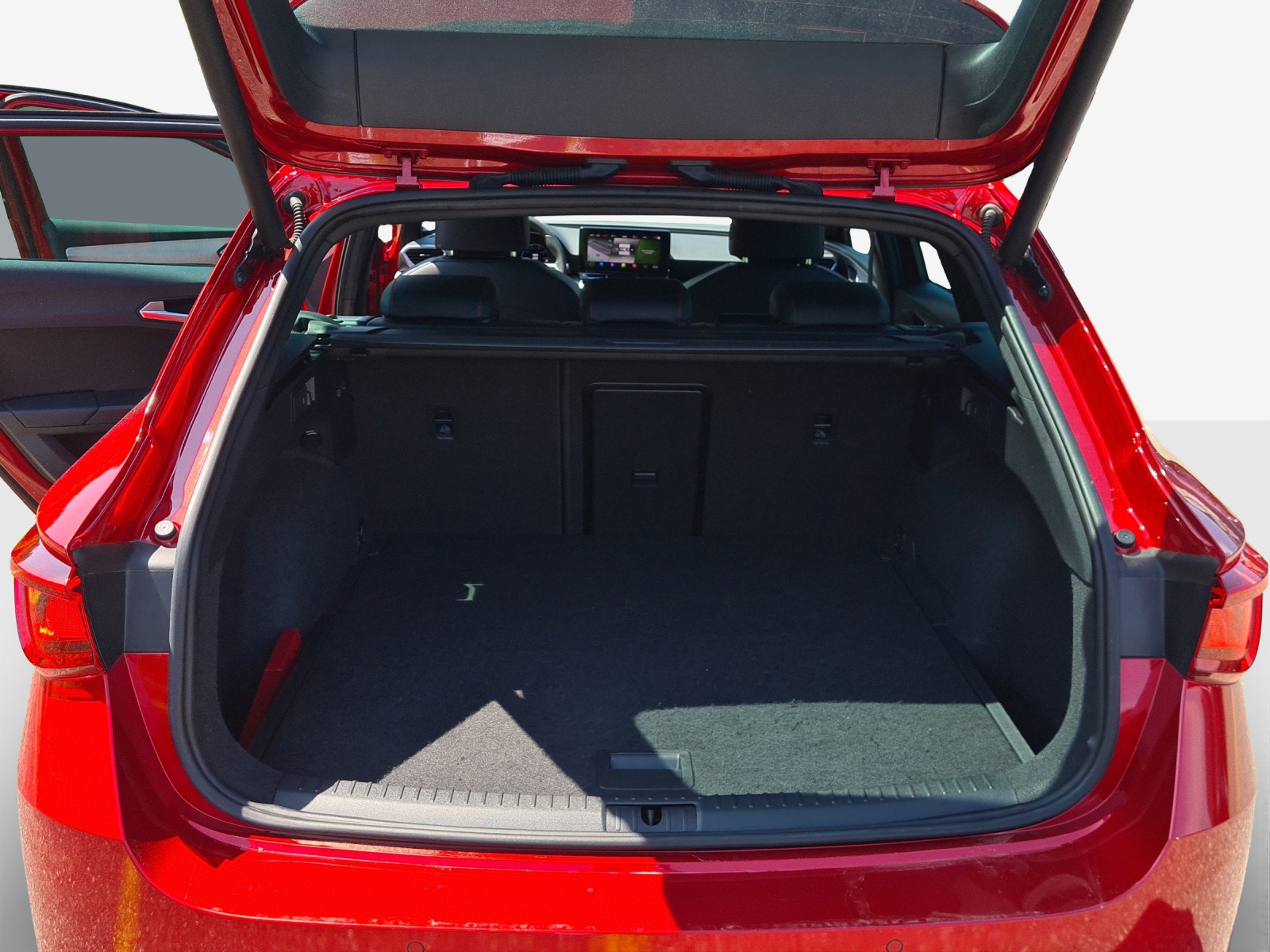 SEAT Leon ST 1.5 eTSI mHEV DSG Hola FR-image-12