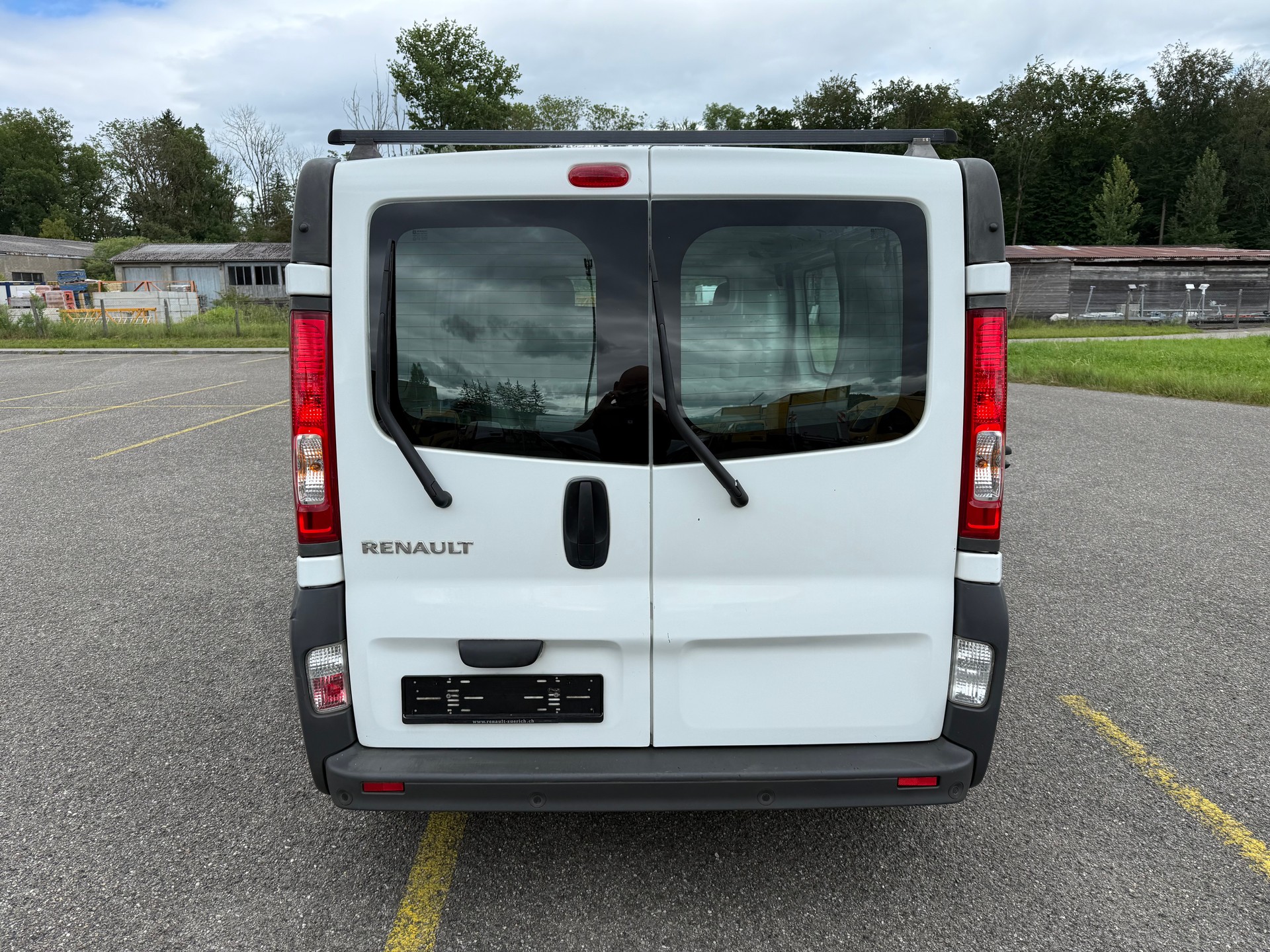 RENAULT Trafic 2.0 dCi 115 2.9t L2H1 MIT KLIMA-image-4