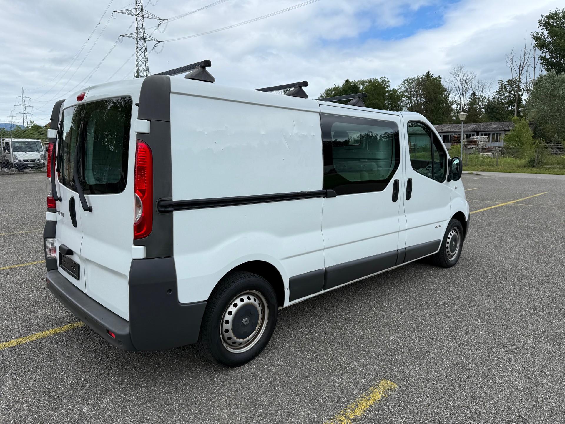 RENAULT Trafic 2.0 dCi 115 2.9t L2H1 MIT KLIMA-image-2
