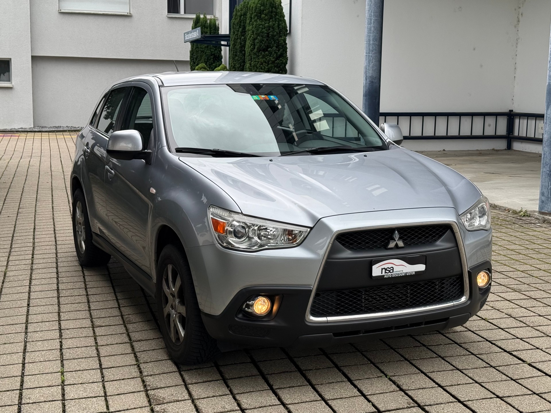 MITSUBISHI ASX 1.8 DID Invite 4WD-image-1