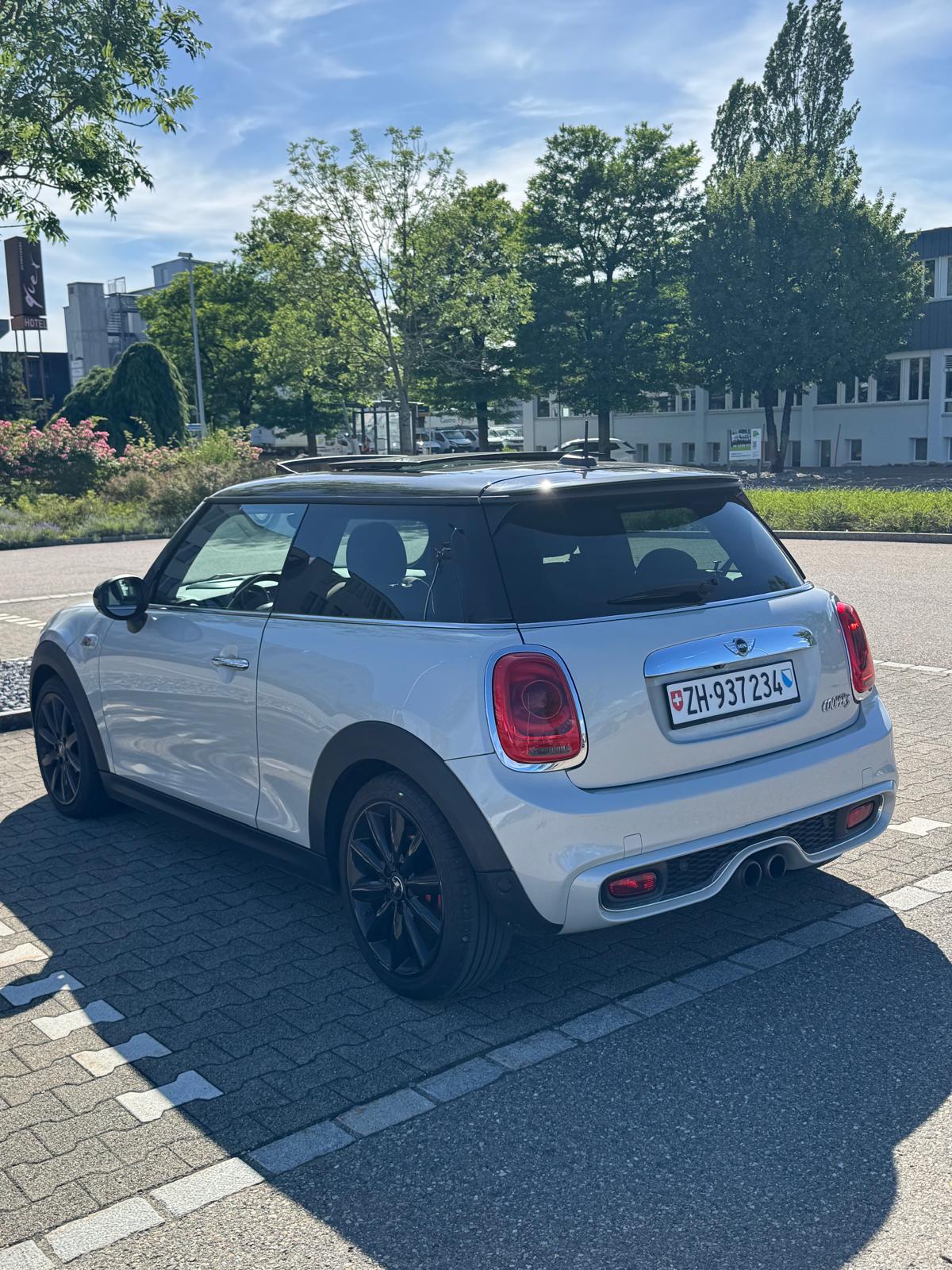 MINI 2.0i Cooper S-image-3