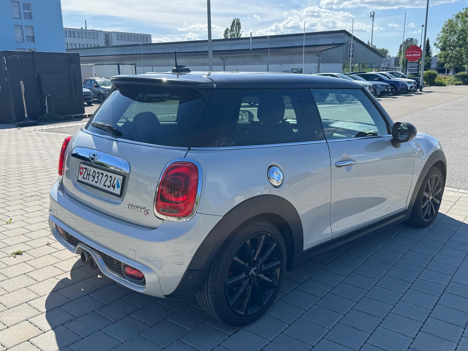 MINI 2.0i Cooper S-image-2