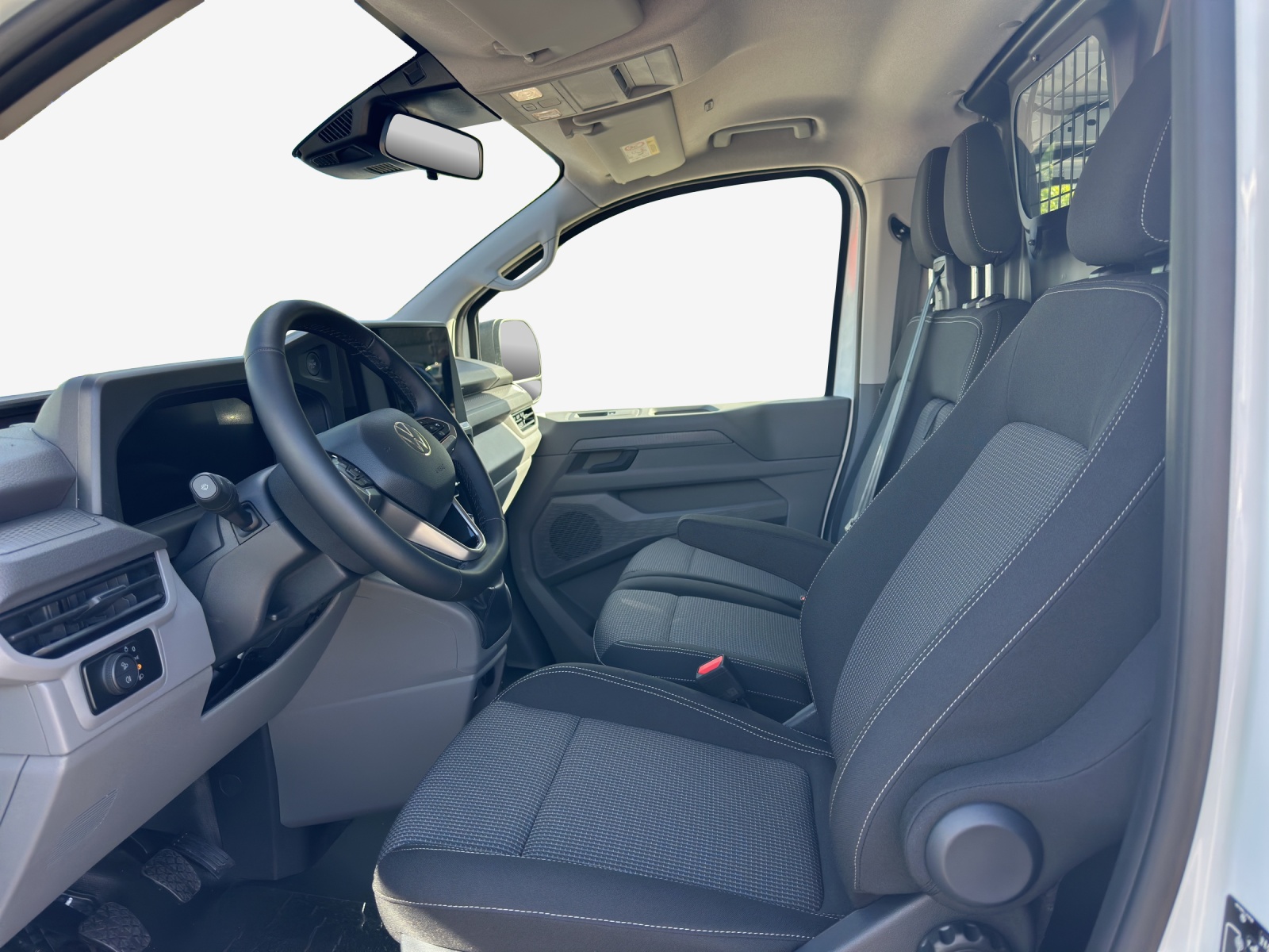 VW Transporter 2.0 TDI-image-7