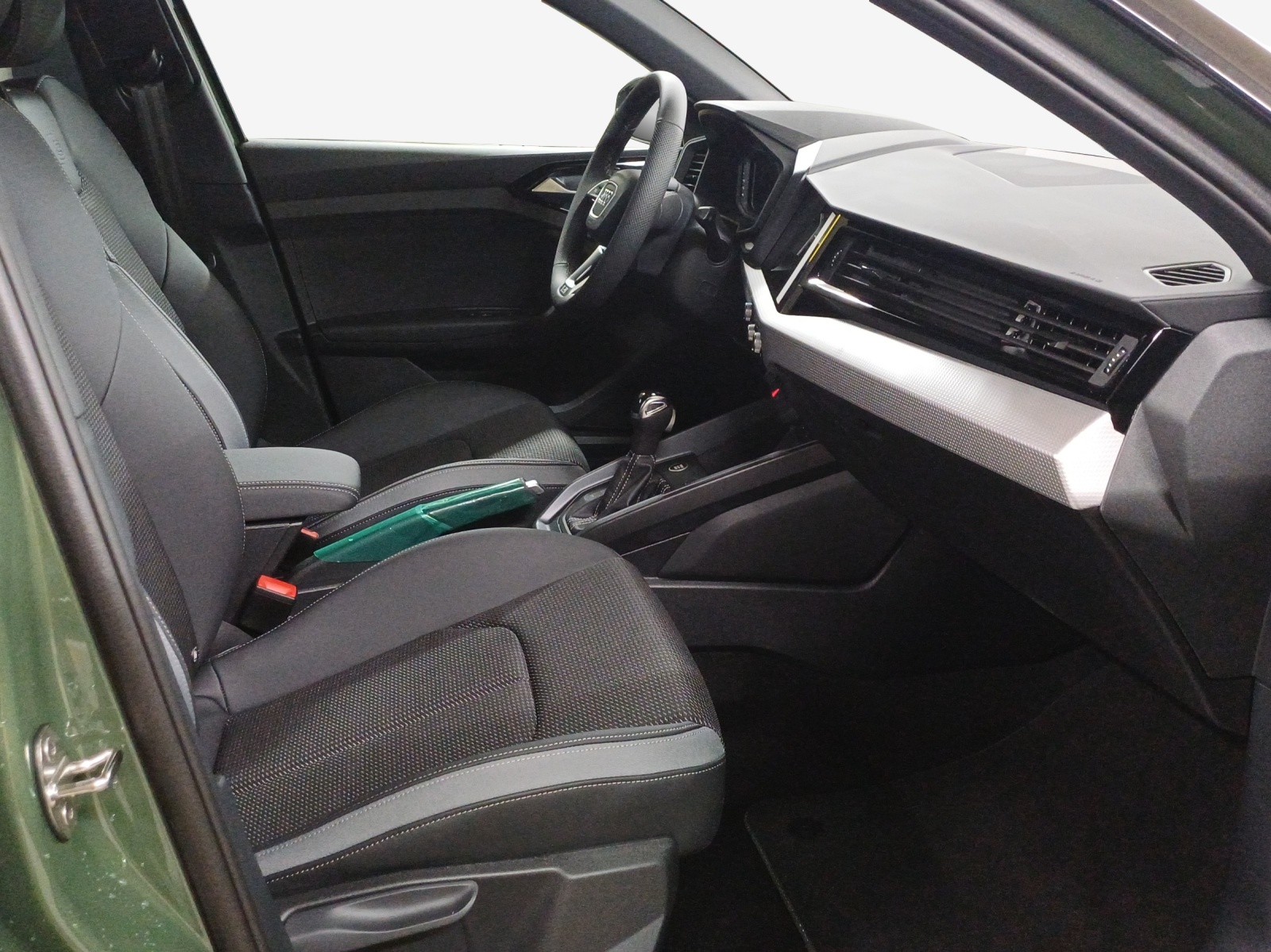 AUDI A1 Sportback 30 TFSI S Line S-tronic-image-13