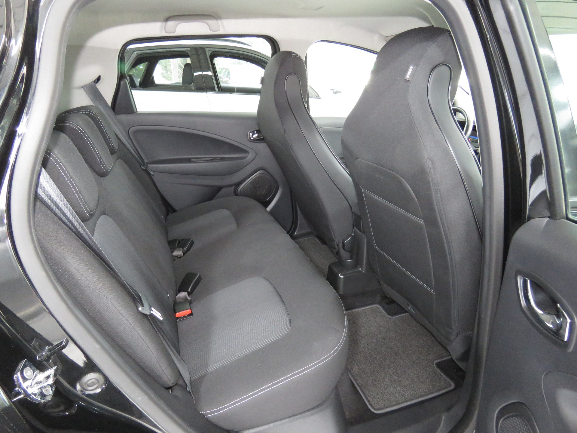 RENAULT Zoe Limited R110 "Automat" (Batterie Miete)-image-12