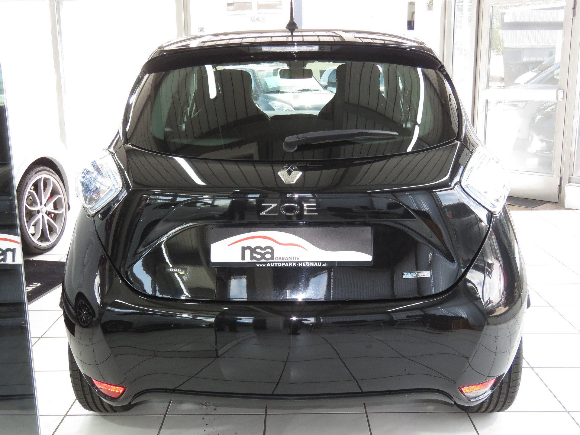 RENAULT Zoe Limited R110 "Automat" (Batterie Miete)-image-4