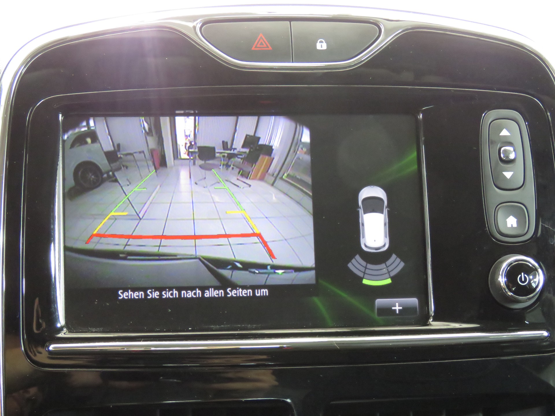 RENAULT Zoe Limited R110 "Automat" (Batterie Miete)-image-18